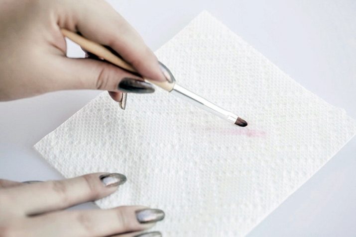 Акриловые краски для ногтей (11 фото) - как ими пользоваться? Как сделать красивую картинку? Варианты дизайна маникюра. Пошаговая инструкция по нанесению на ногти
