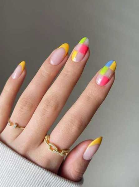Яркий дизайн ногтей 2021 - новинки модного маникюра