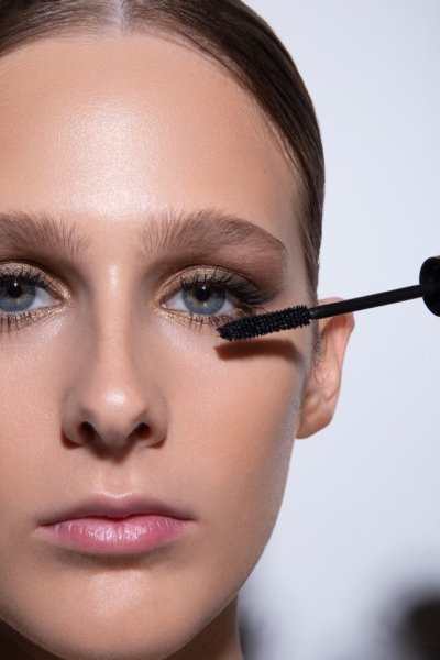Колонка эксперта: осенние тенденции макияжа глаз