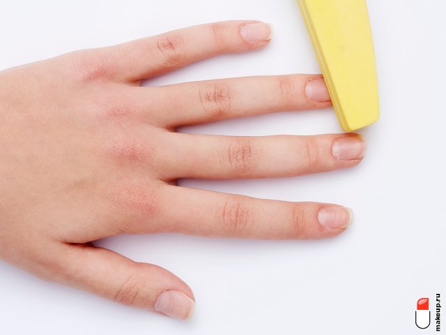 Прямой угол: лак для ногтей, предназначенный для квадратных ногтей